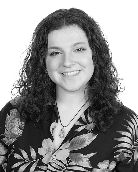 Alexis-Pullman_headshot